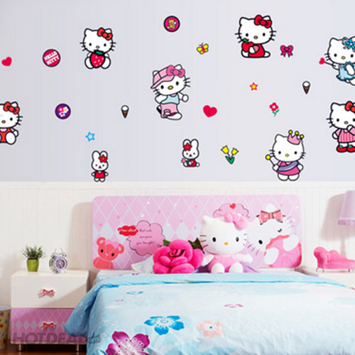 mau giay dan tuong hello kitty dep